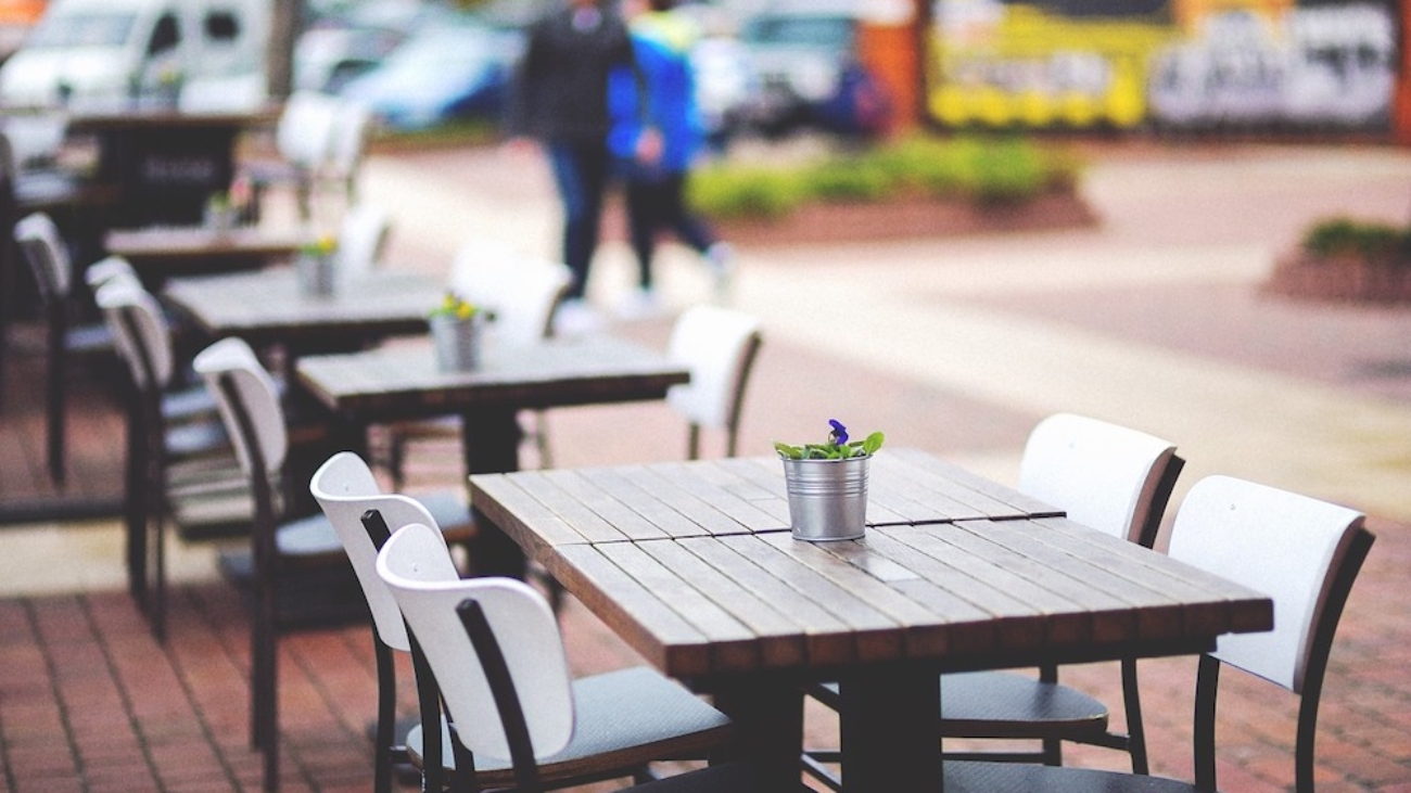 restaurant-g4949b063f_1280