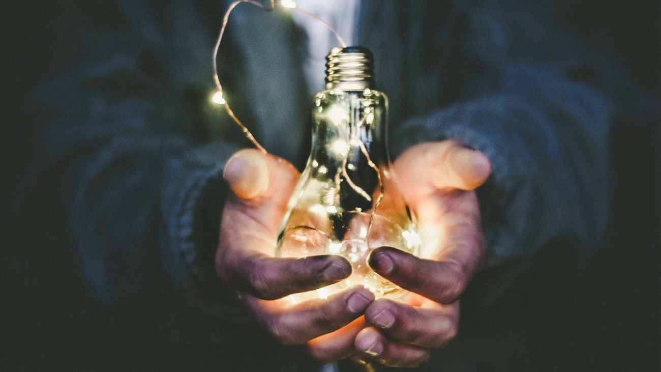 Photo by Riccardo Annandale on unsplash.com